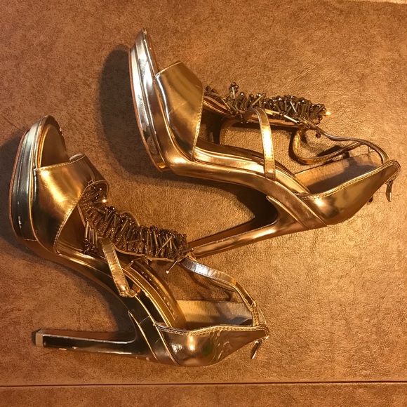 BCBG MaxAzria Beaded Waltz Heels - Picture 3 of 6